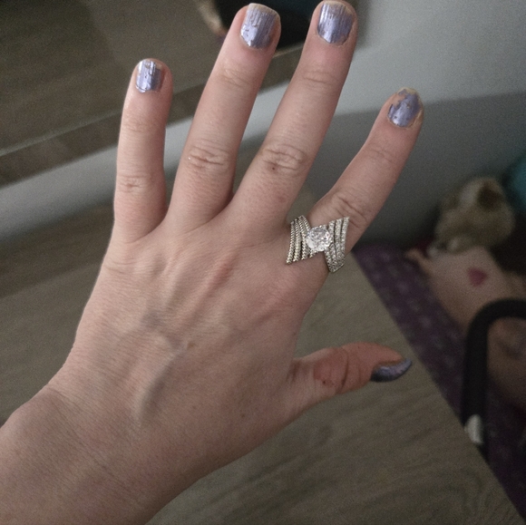 Rhinestone Earring, Bracelet And Rinh Bundle - Picture 12 of 16